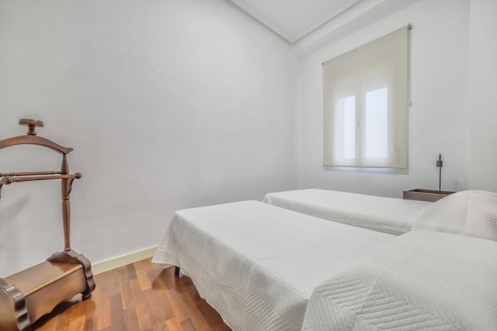 Apto Gran Capitan Center Ii - Parking Incluido Apartament