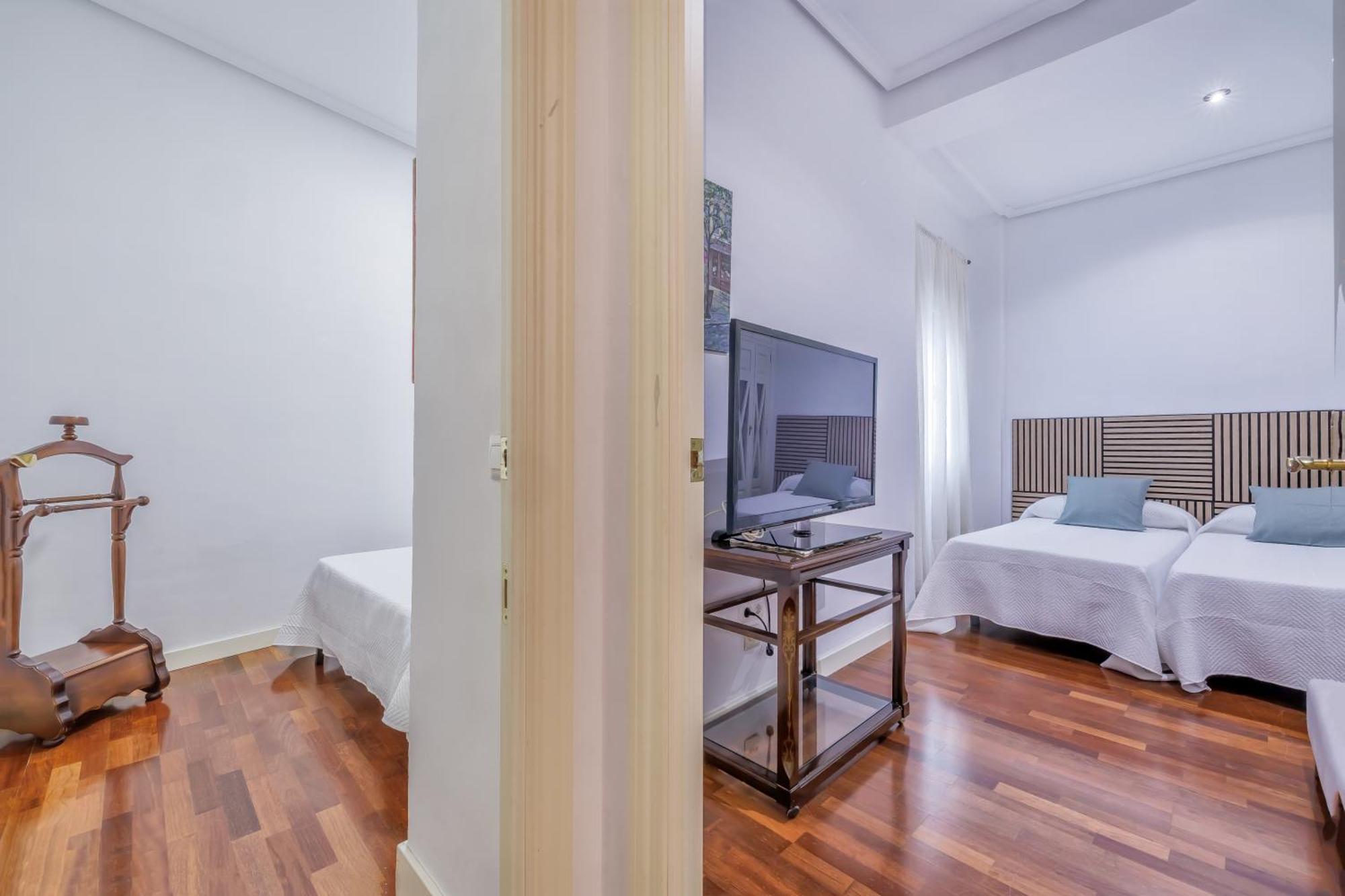 Appartement Apto Gran Capitan Center Ii - Parking Incluido